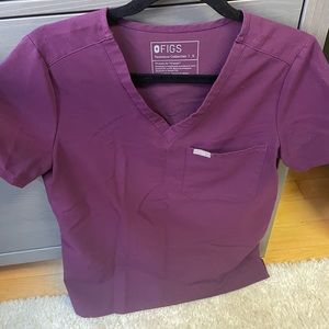 Figs purple scrub top size small